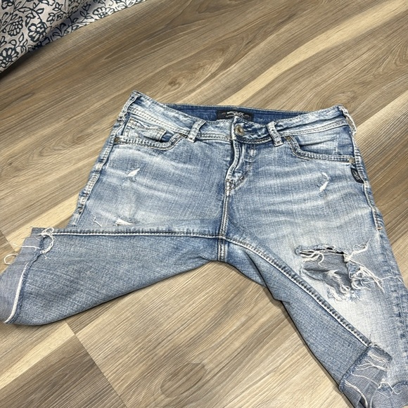 Silver jeans Suki Bermuda Distressed Denim Women Shorts size 27 - Picture 4 of 9